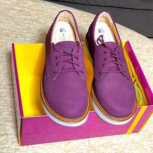 Samuel Hubbard Plum Oxford Vibram Size 6.5 New With no box